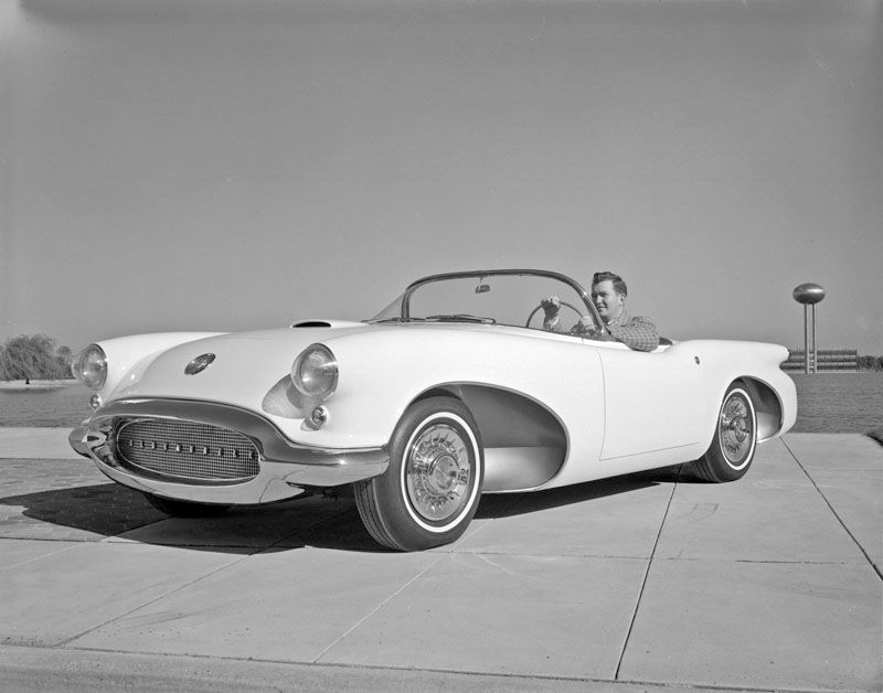 Illustration for article titled Oldsmobile F-88: Archive Photos
